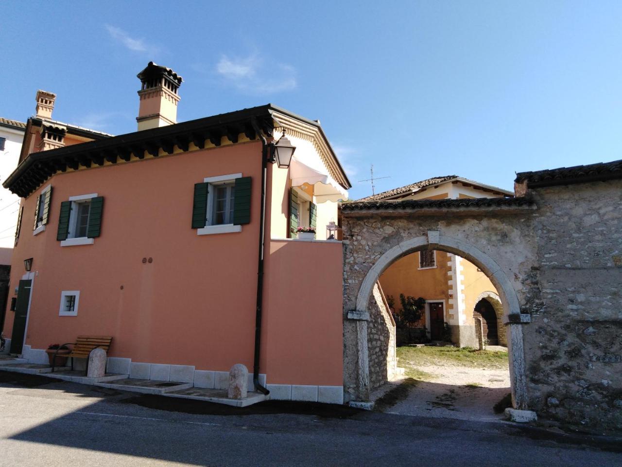 Casa Del Capitello Apartment Caprino Veronese Exterior foto